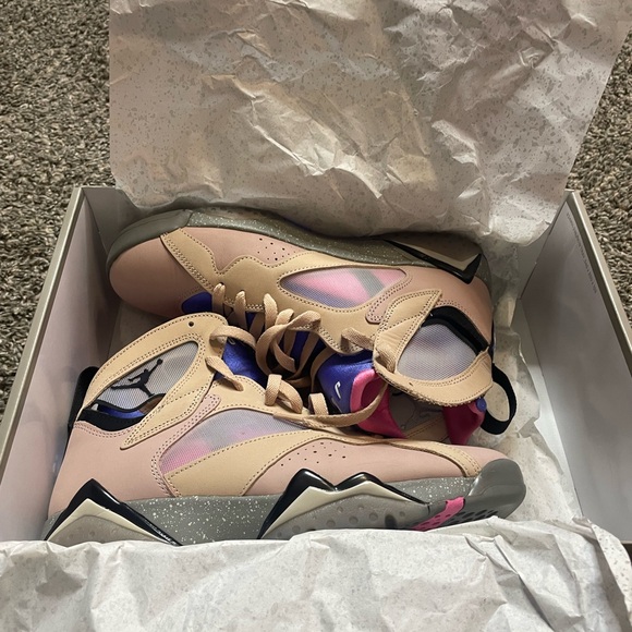 Jordan 7 Retro SE
Sapphire - Picture 8 of 11